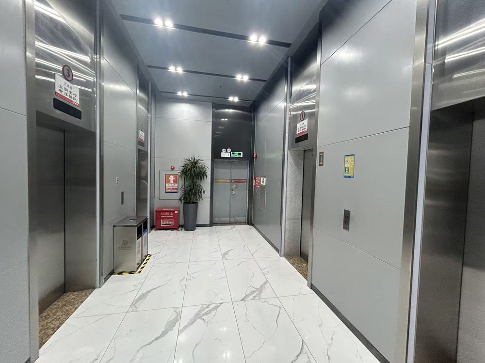 电梯厅1